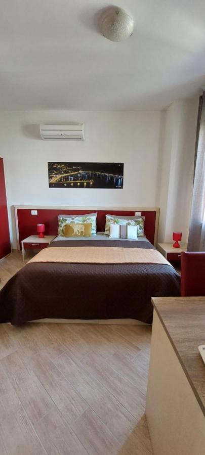 B&B New Acropolis Агрополи Экстерьер фото